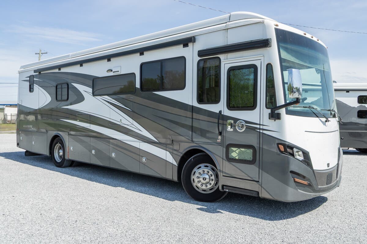 2022 Tiffin Motorhomes Allegro Red 37BA