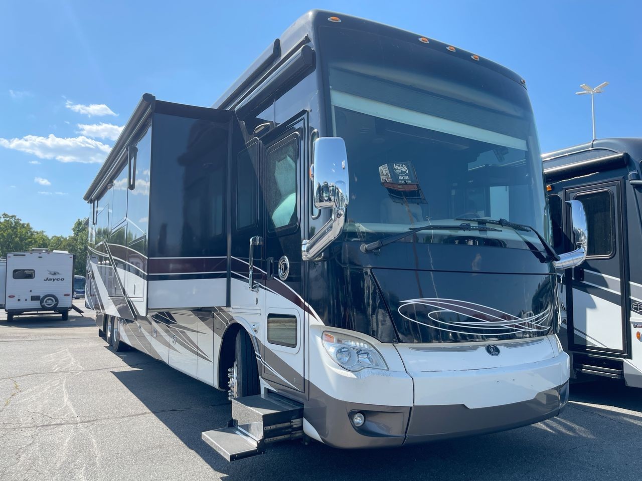 2017 Tiffin Motorhomes Allegro Bus 45 OP