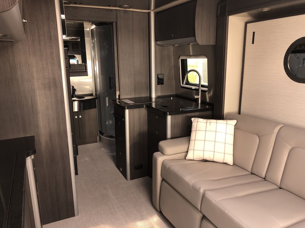 2025 Airstream Atlas MS