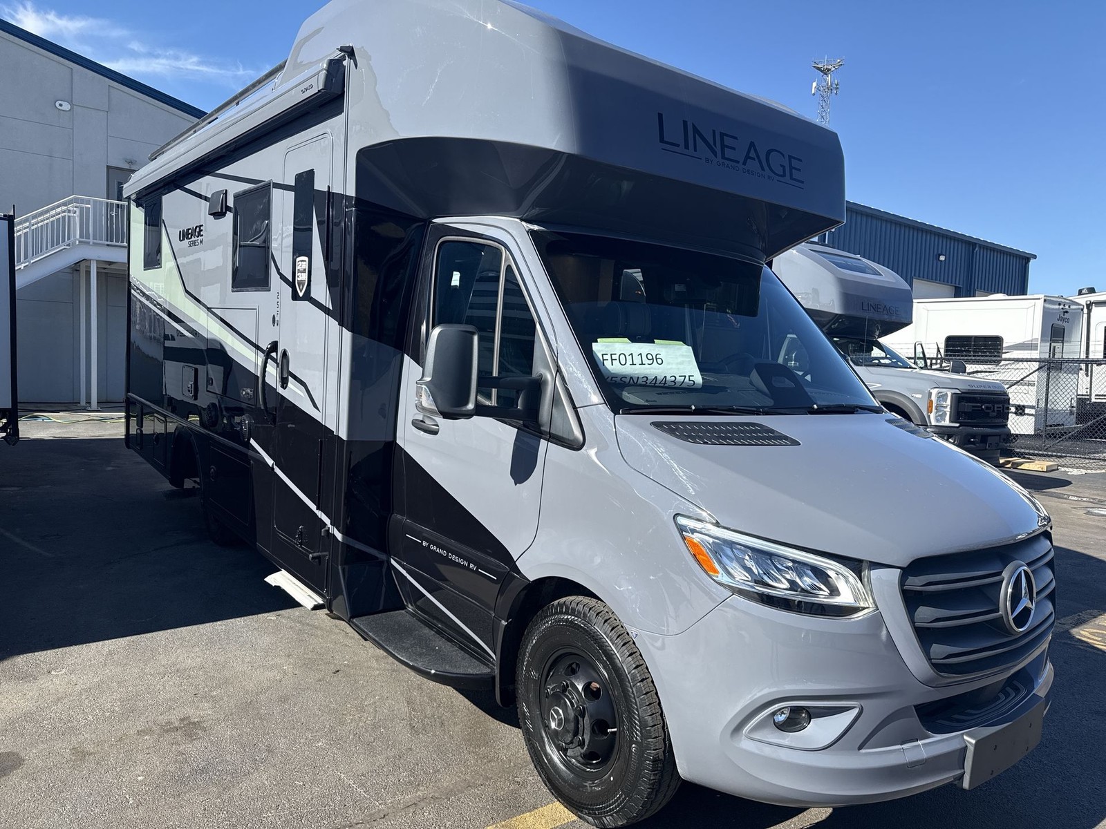 2026 Grand Design Lineage Series M 25FW