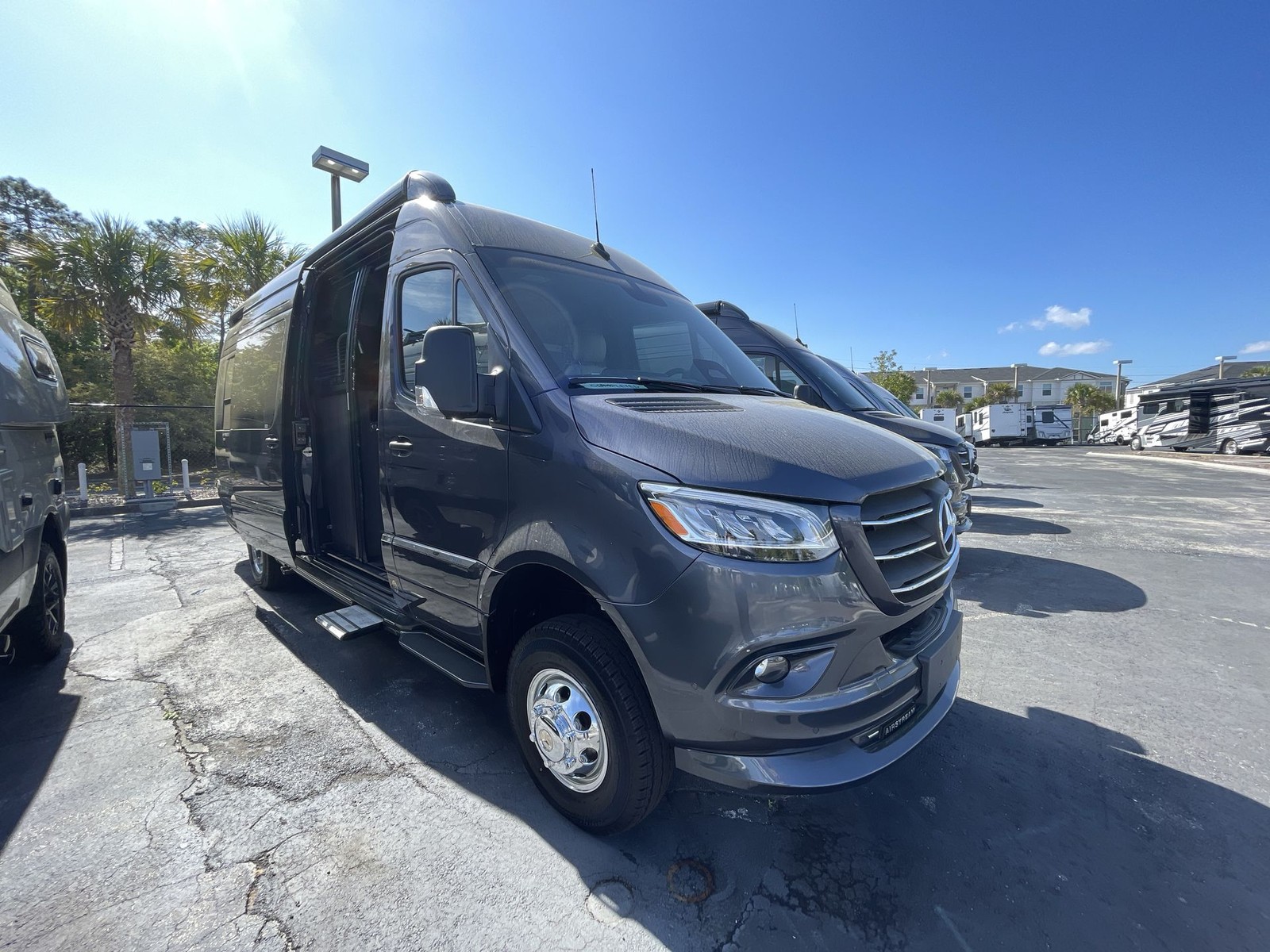 2025 Airstream Interstate 24GT