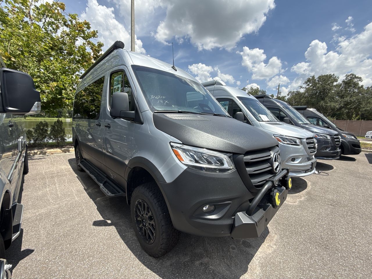 2025 Airstream Interstate 19X