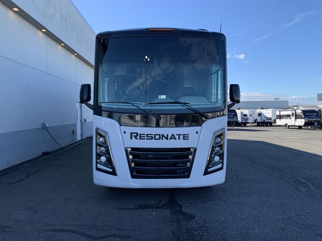 2026 Thor Motor Coach Resonate 32B