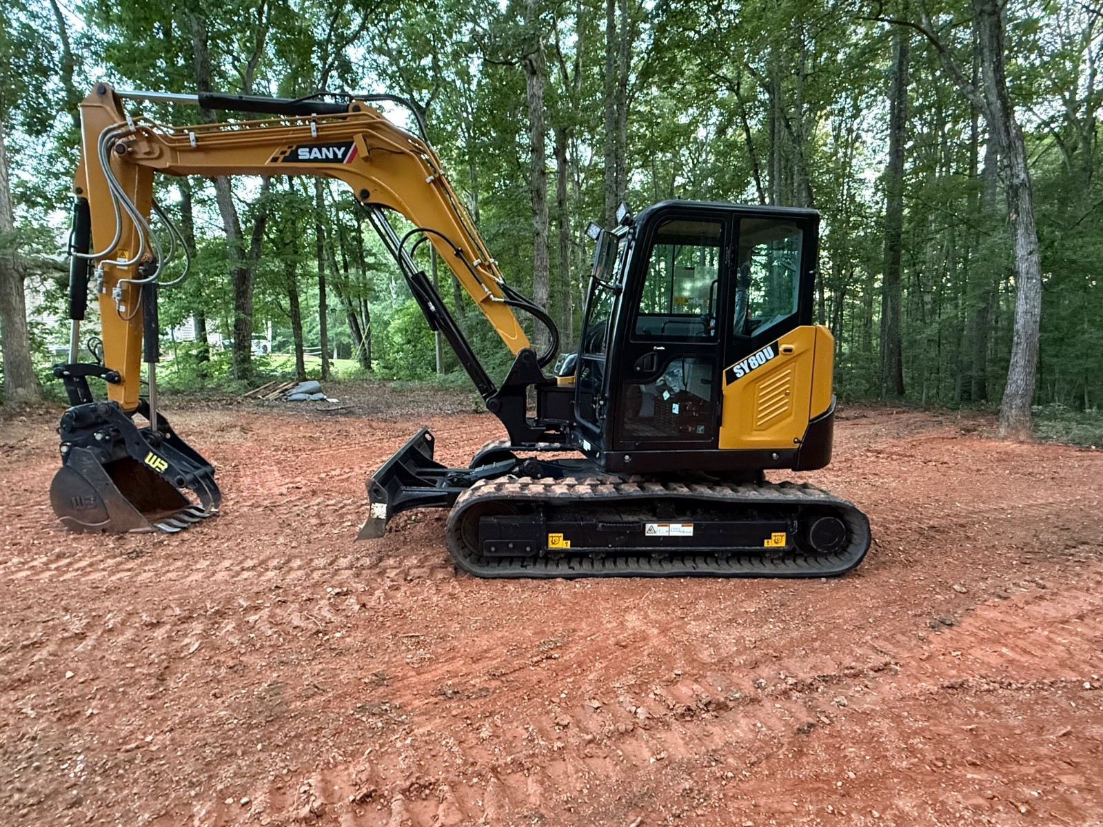 SANY EXCAVATOR SY802