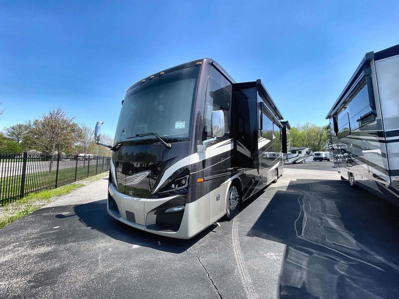 2026 Tiffin Motorhomes Phaeton 40IH