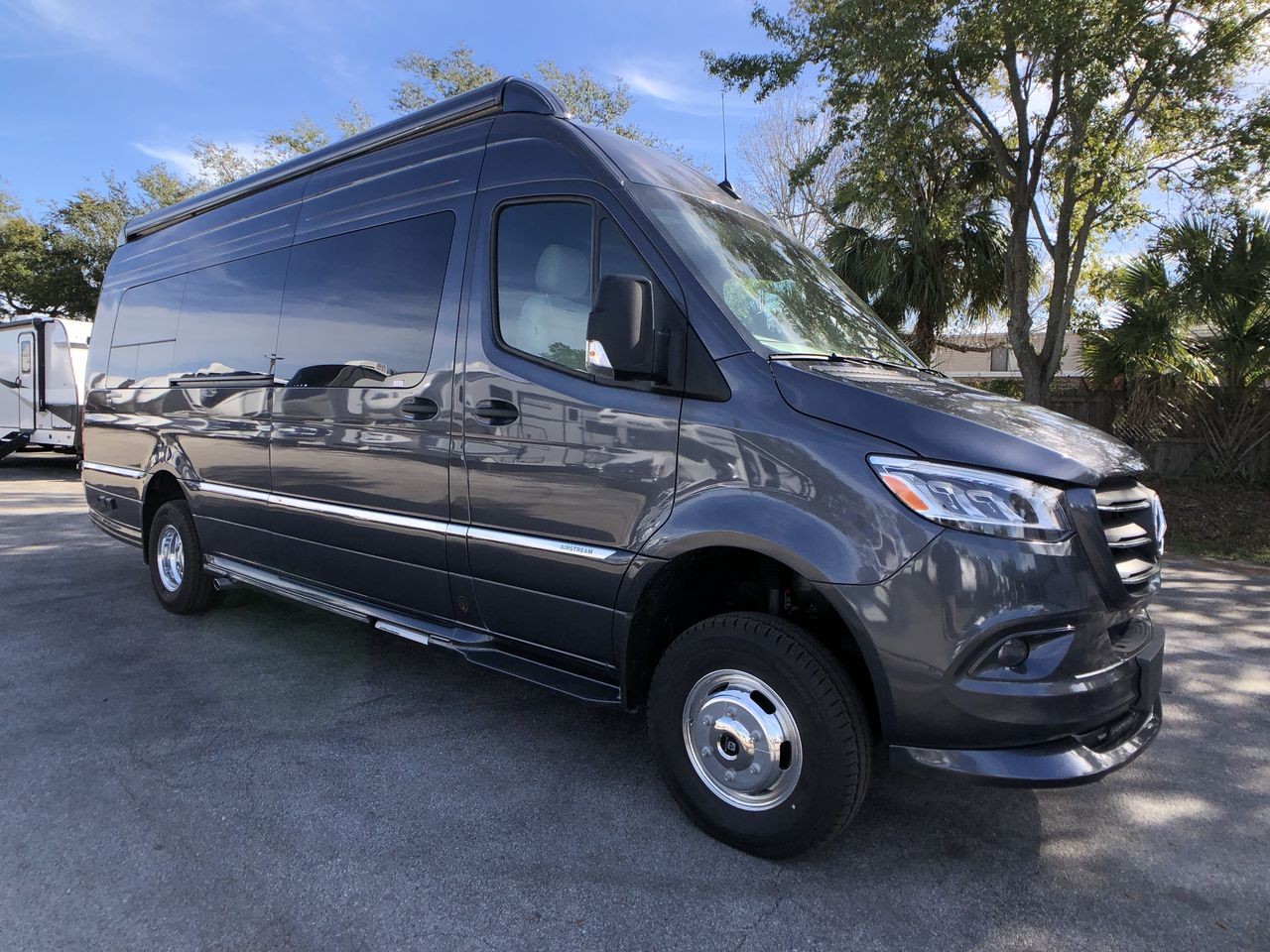 2025 Airstream Interstate 24GT