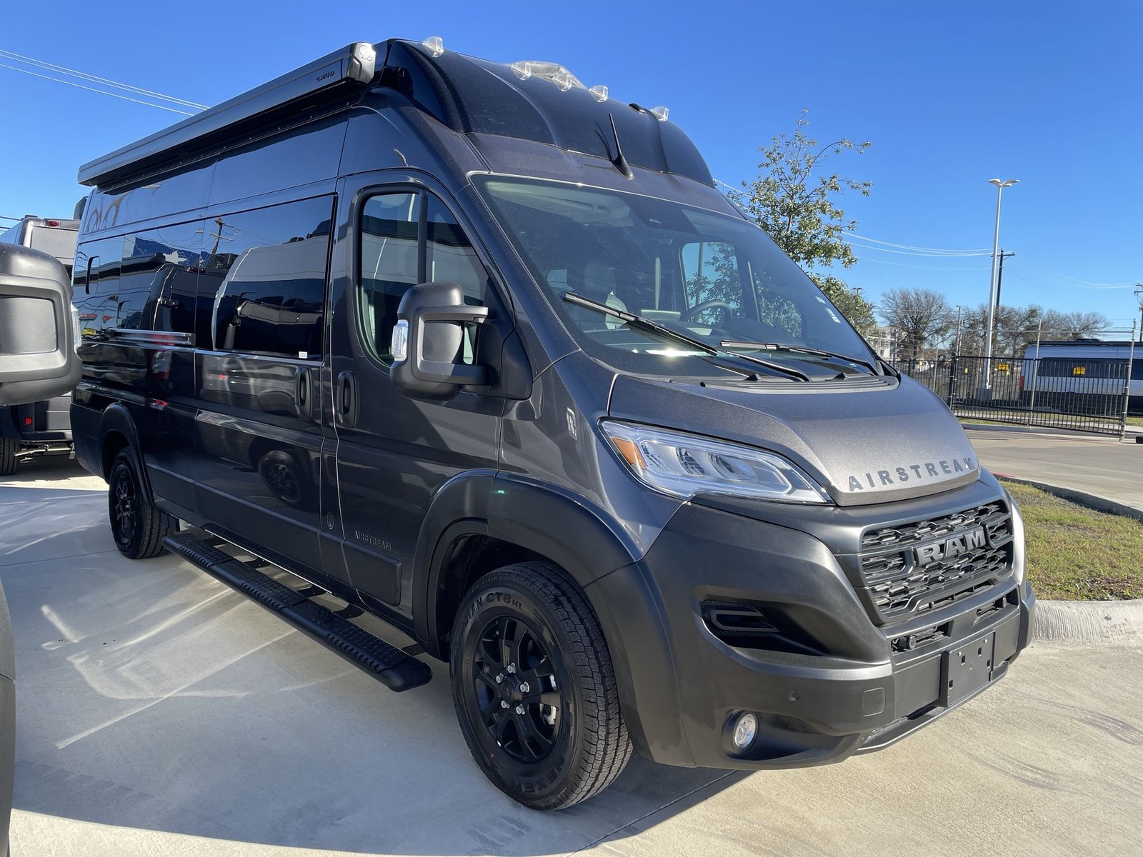 2026 Airstream Rangeline Rangeline