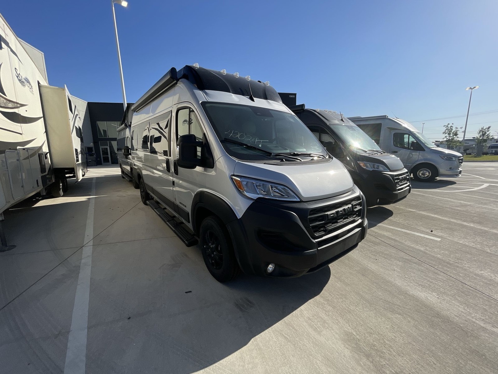 2026 Airstream Rangeline Rangeline