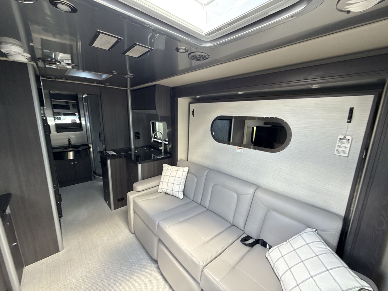 2026 Airstream Atlas MS