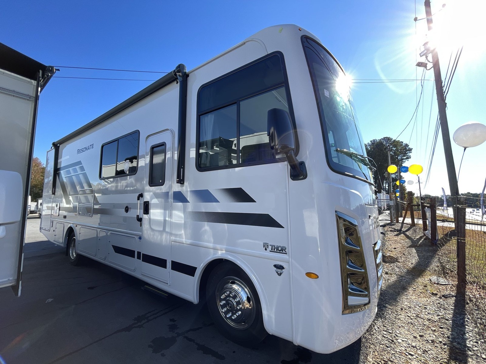 2026 Thor Motor Coach Resonate 29D