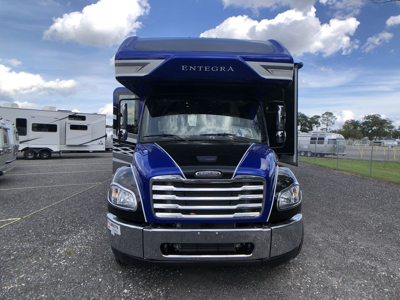 2026 Entegra Coach Accolade XL 37M
