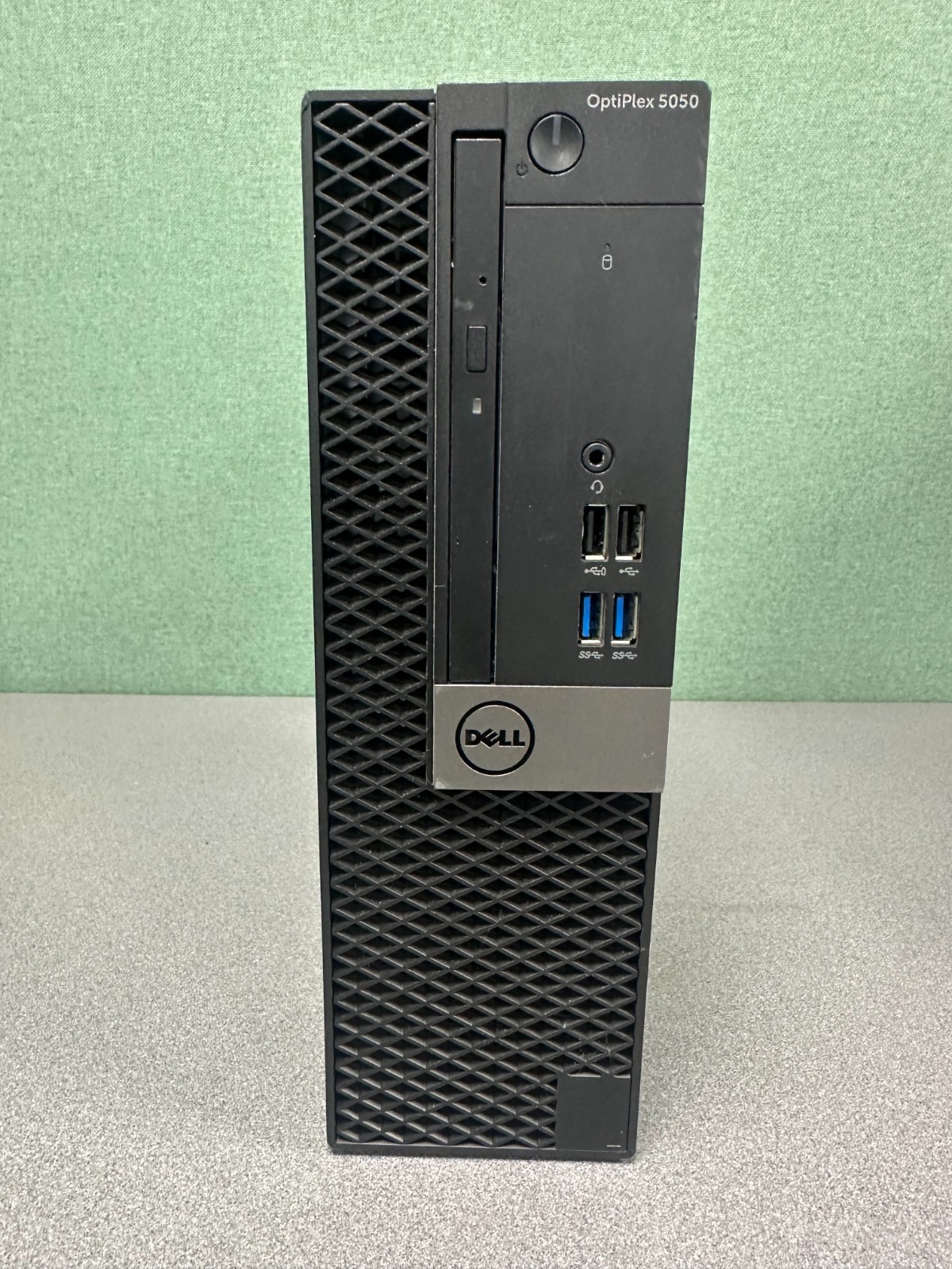 Dell Optiplex 5050, 250GB SSD, 4GB RAM, i5-7500 3.4GHz, Windows 10 Pro