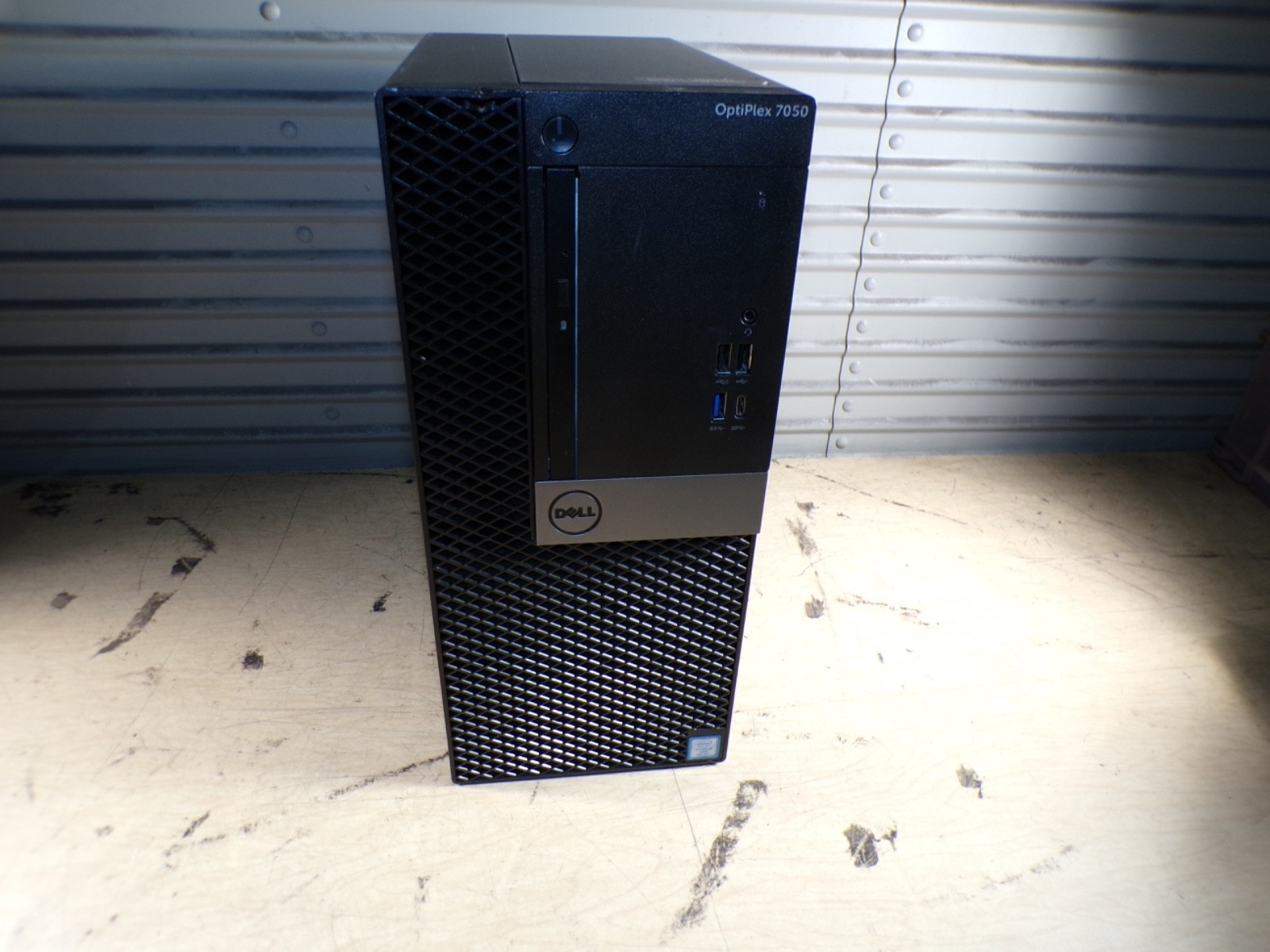 DELL OPTIPLEX 7050 INTEL CORE I5-7500 3.40GHZ 16GB RAM **NO HD / NO OS