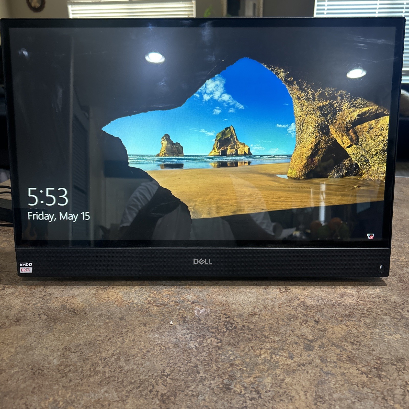 DELL 21.5” 3275 AIO TCH-SCRN AMD 2.6 GHz 3.1 GHz TB 16GB RAM 960GB SSD W 11 PRO