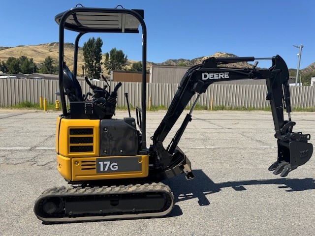 JOHN DEERE 17G MINI EXCAVATOR EX CALIFORNIA CITY VERY LOW HOURS CLEAN RUNS GOOD