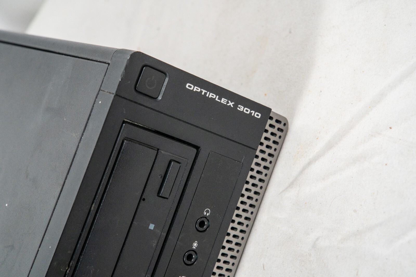 Optiplex 3010 I3-3245,RAM 2G, DVD16X, NO HDD