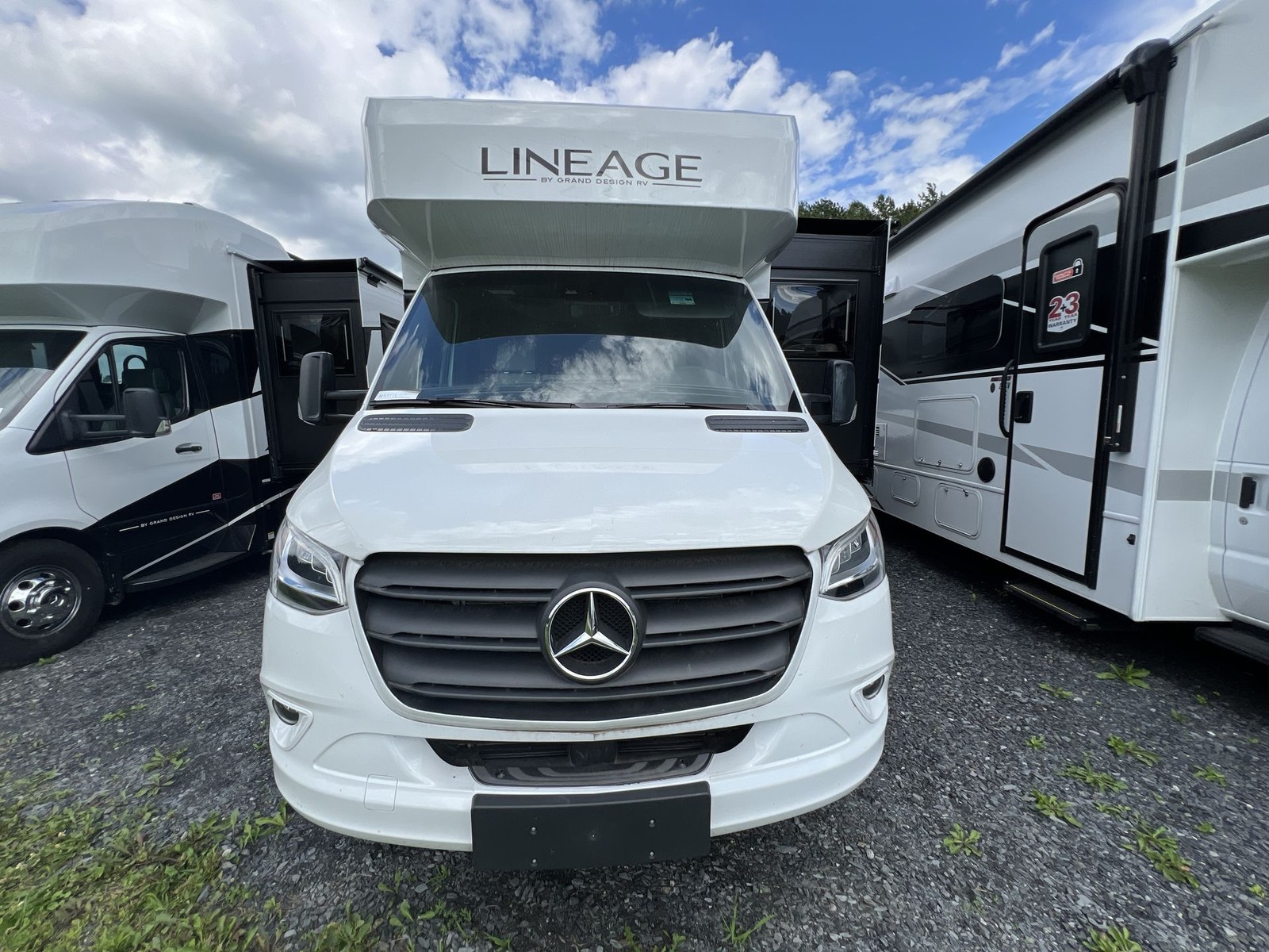 2026 Grand Design Lineage Series M 25FW