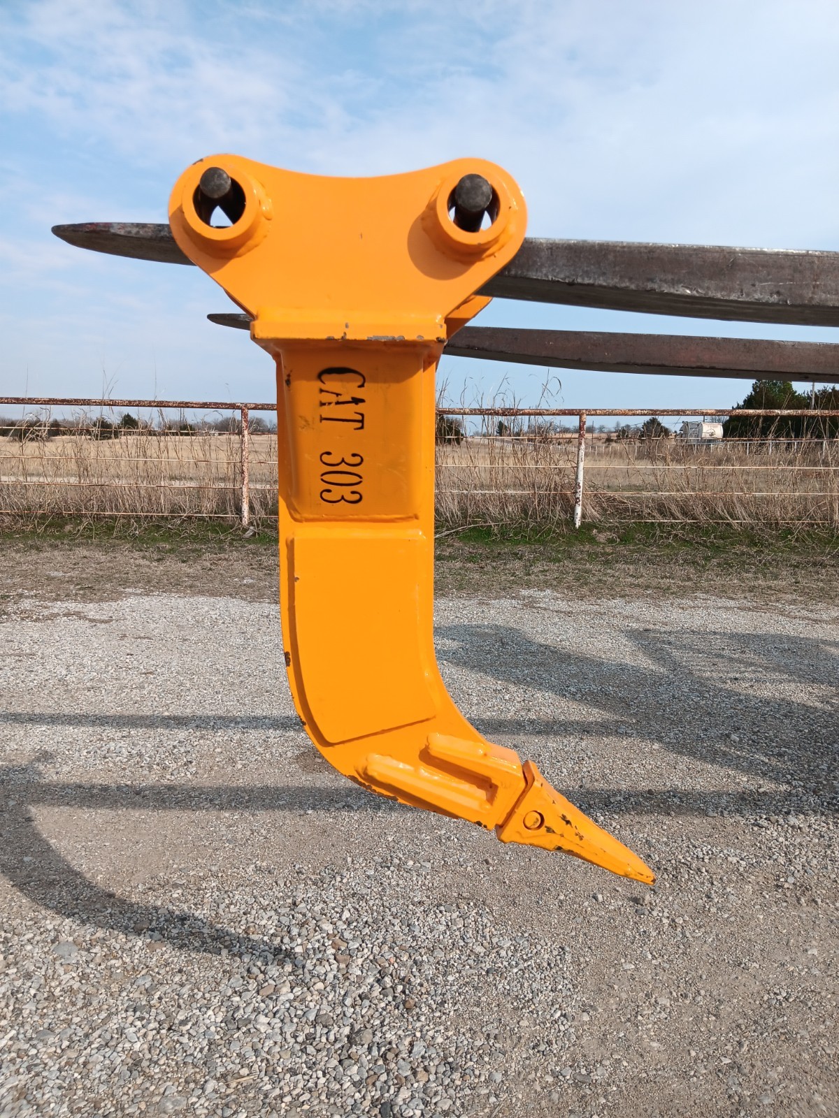 Cat 303,303.5, 304 Mini Excavator Ripper Attachment 40mm Pin Holes