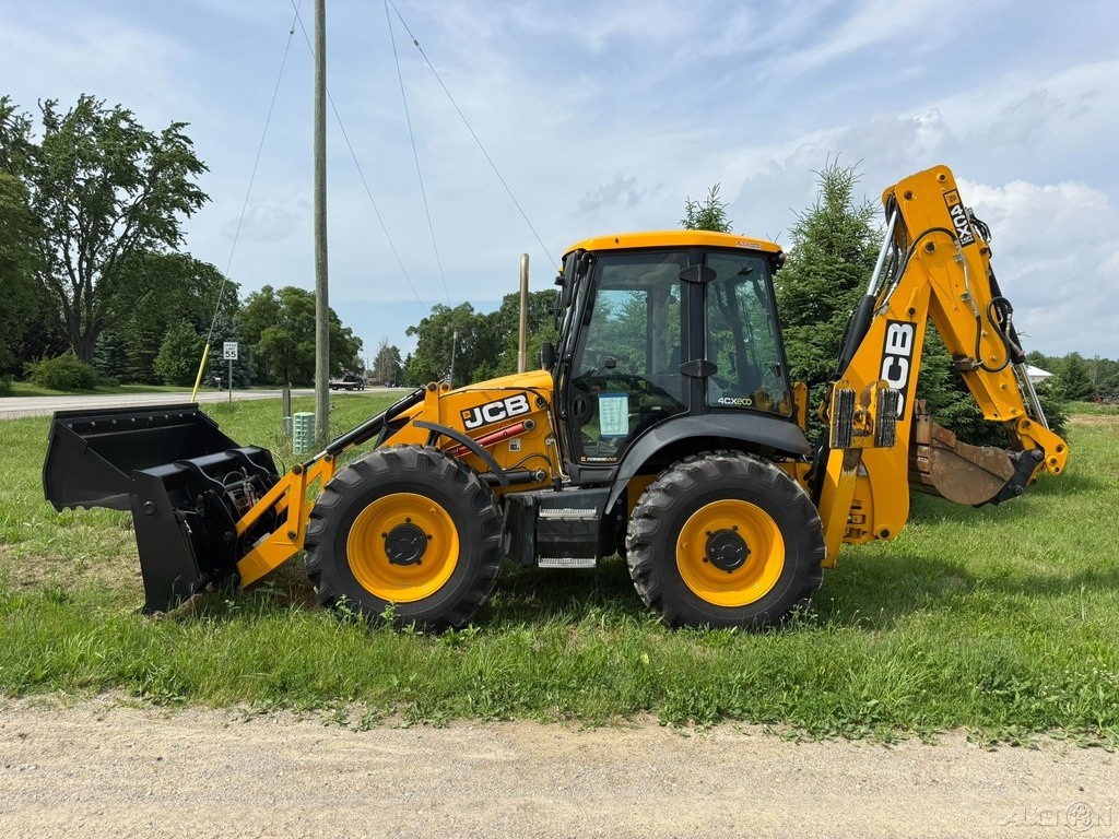 2022 JCB 4CX SUPER BACKHOE LOADER 3,436 HOURS
