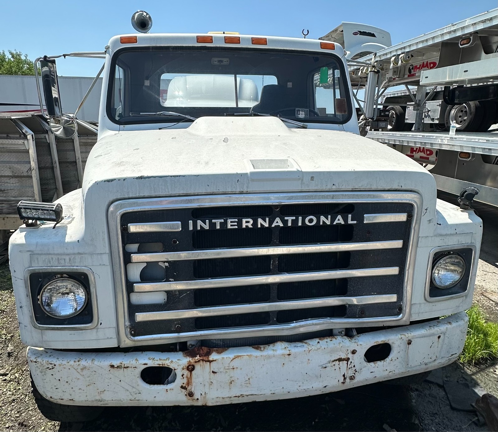 1988 International Day Cab: USED