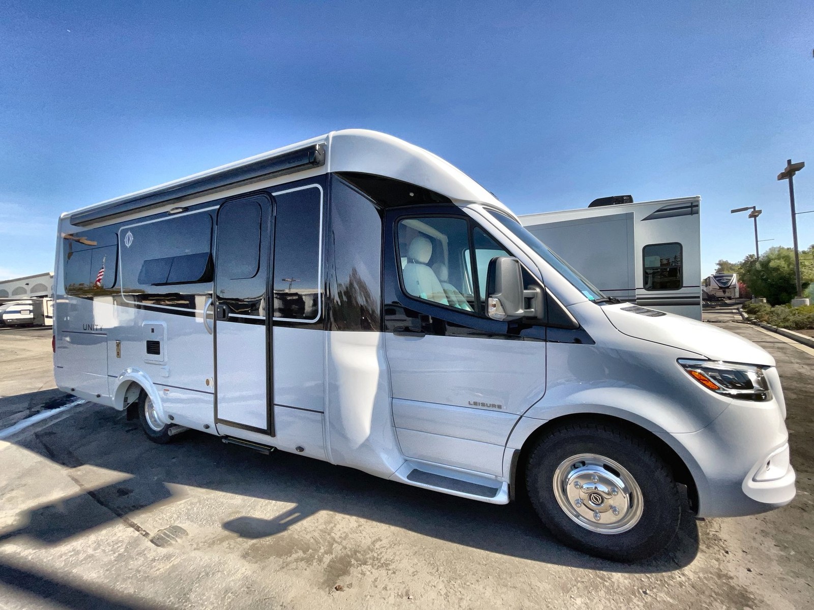 2026 Leisure Travel Vans Unity U24CB