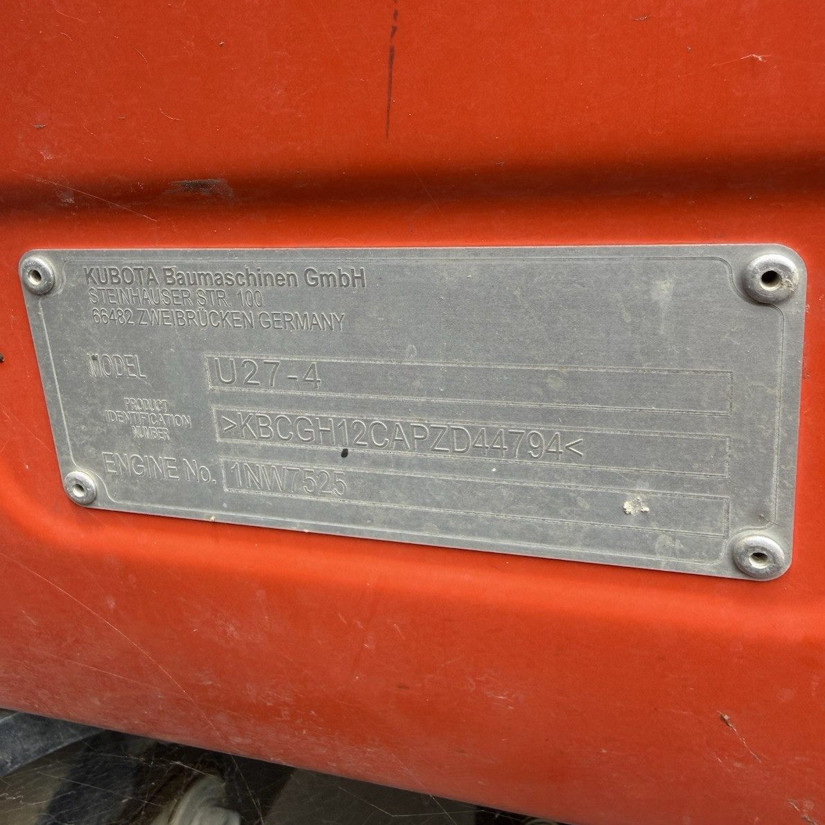 Kubota U27-4 Mini Excavator 194.5 Hrs Under 3,000 lbs MPN U27-4 SN KBCGH12