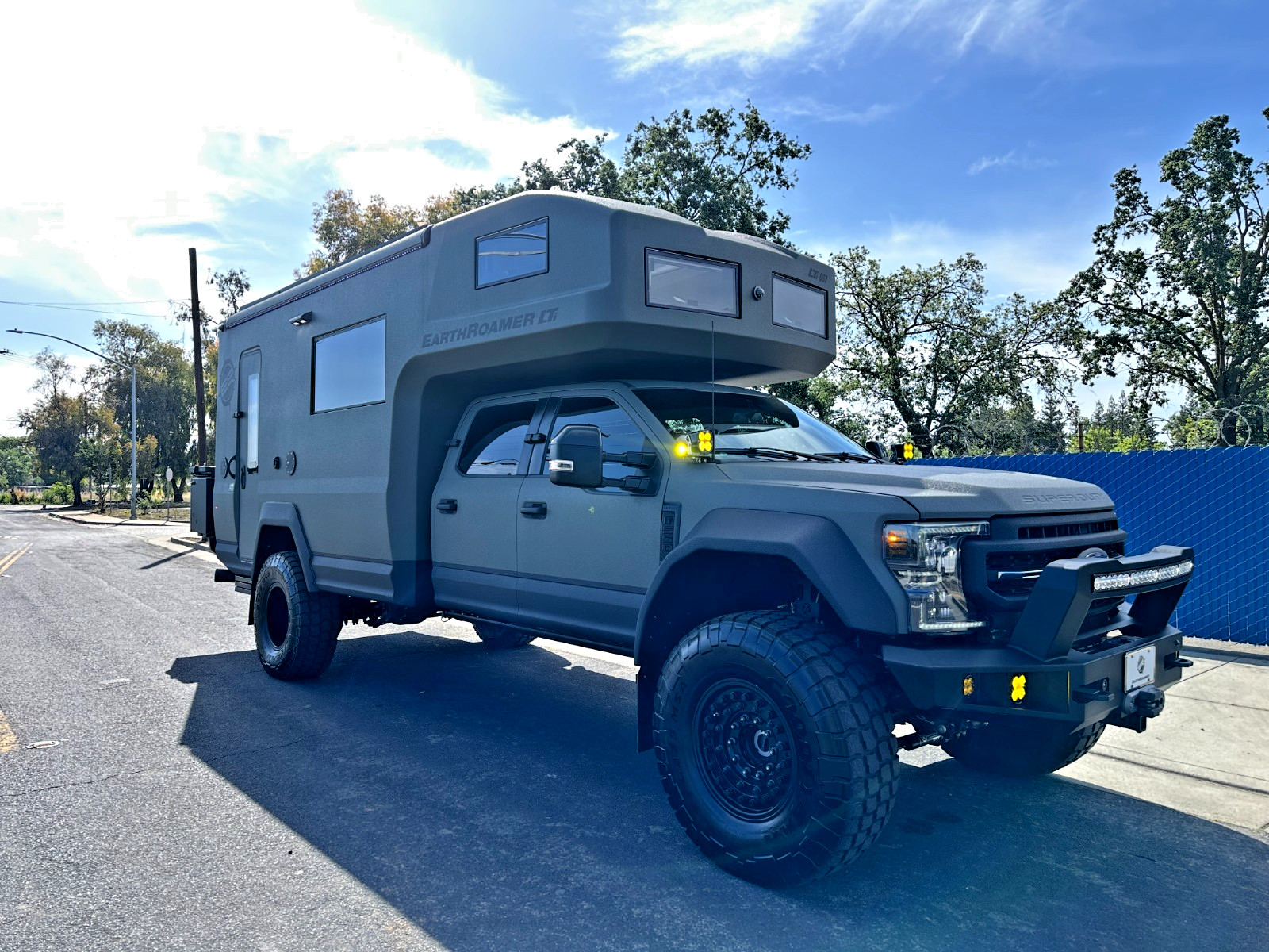2023 EARTHROAMER LTI 097 FORD F550 MOTORHOME “4X4”