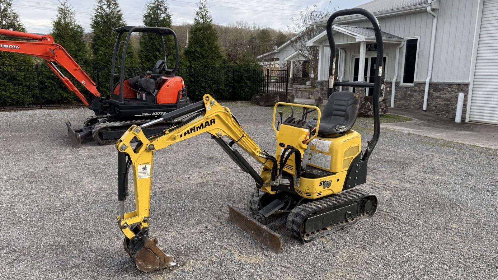 2018 YANMAR SV08 MINI EXCAVATOR – EXTENDABLE TRACKS – 2 SPD – READY TO WORK!