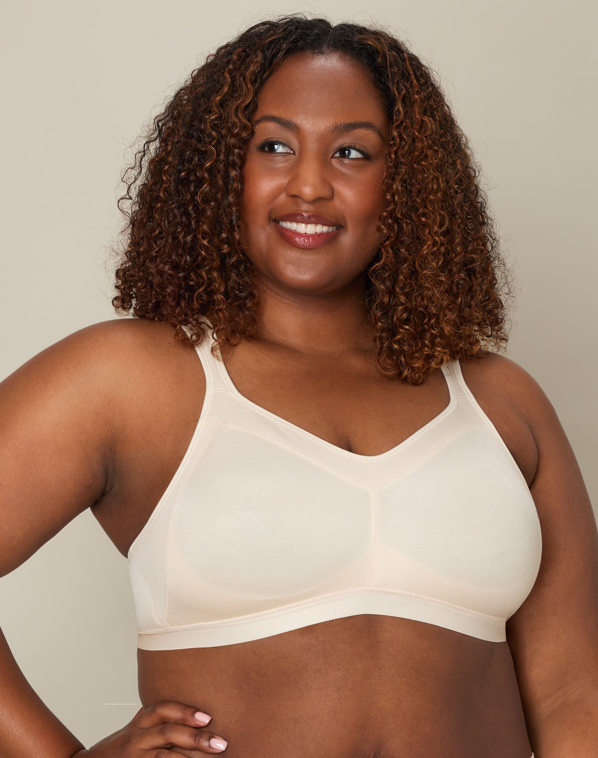 Playtex 18 Hour Active Breathable Comfort Wireless Bra Light Beige 44DD Women’s