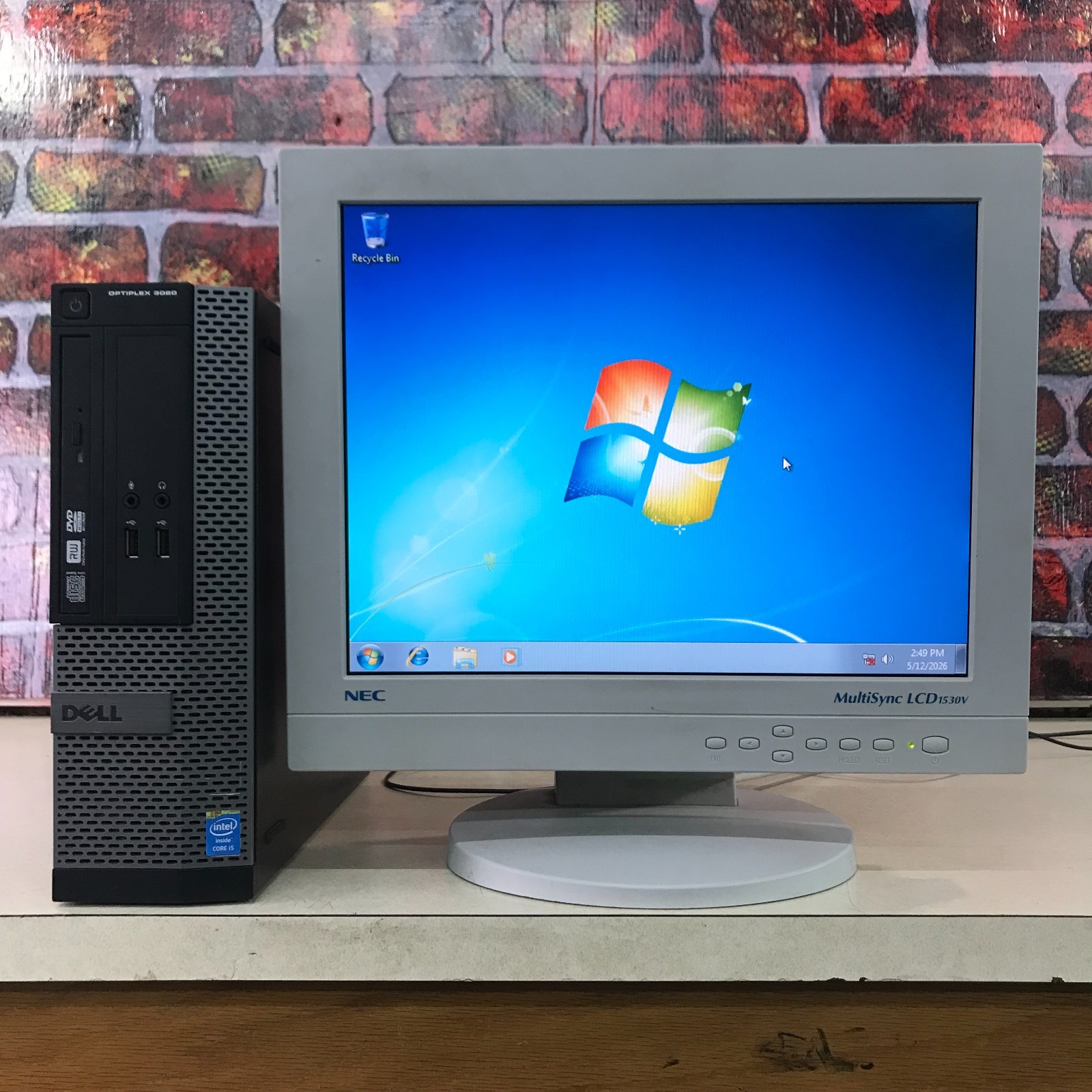 DELL OptiPlex 3020 SFF PC i5-4590 3.30GHz 4GB RAM 150GB HDD Windows 7 Pro 64-Bit