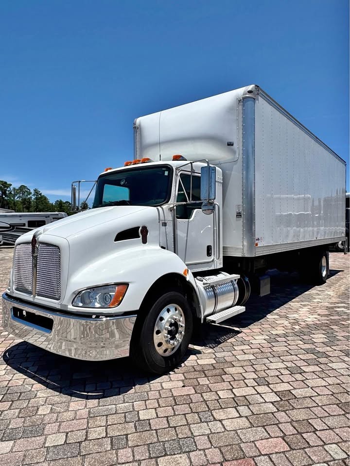2022 Kenworth t270