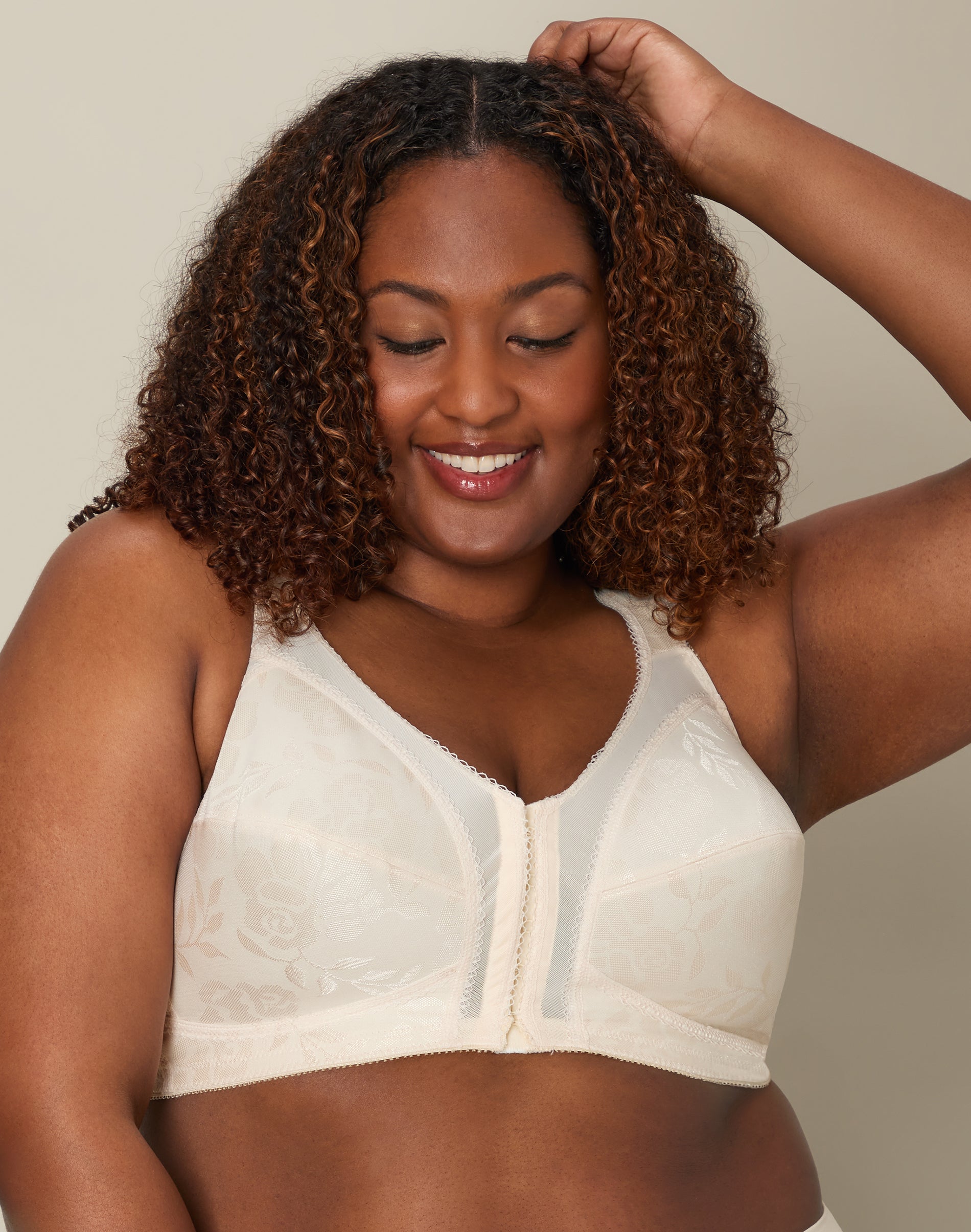 Playtex 18 Hour Supportive Front Close Flexible Back Wireless Bra Light Beige 42C Women’s