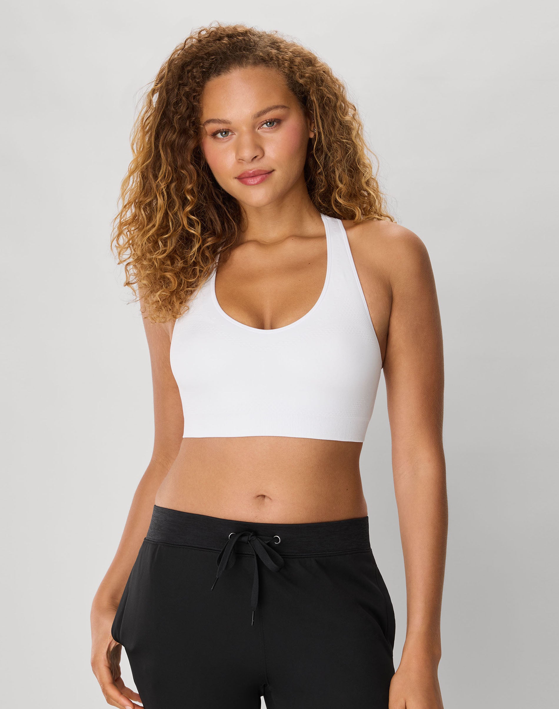 Hanes Sport Women’s Seamless Racerback Sports Bra White 2XL