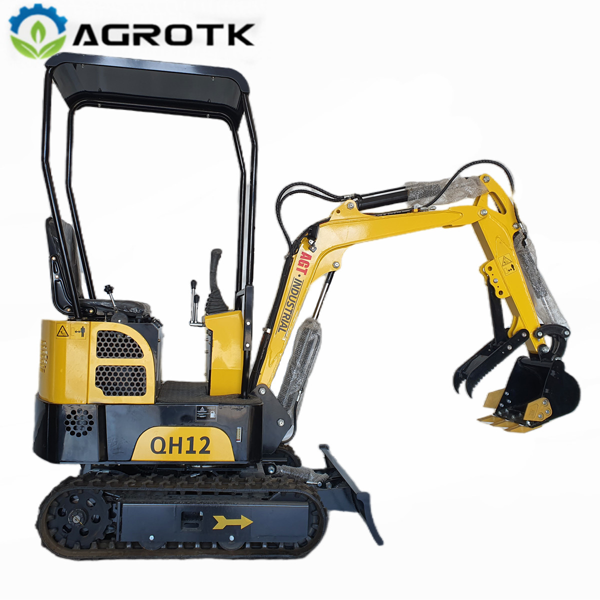 2026 New Mini Excavator 1Ton Hydraulic Digger 13.5 HP Tracked Crawler B&S Engine