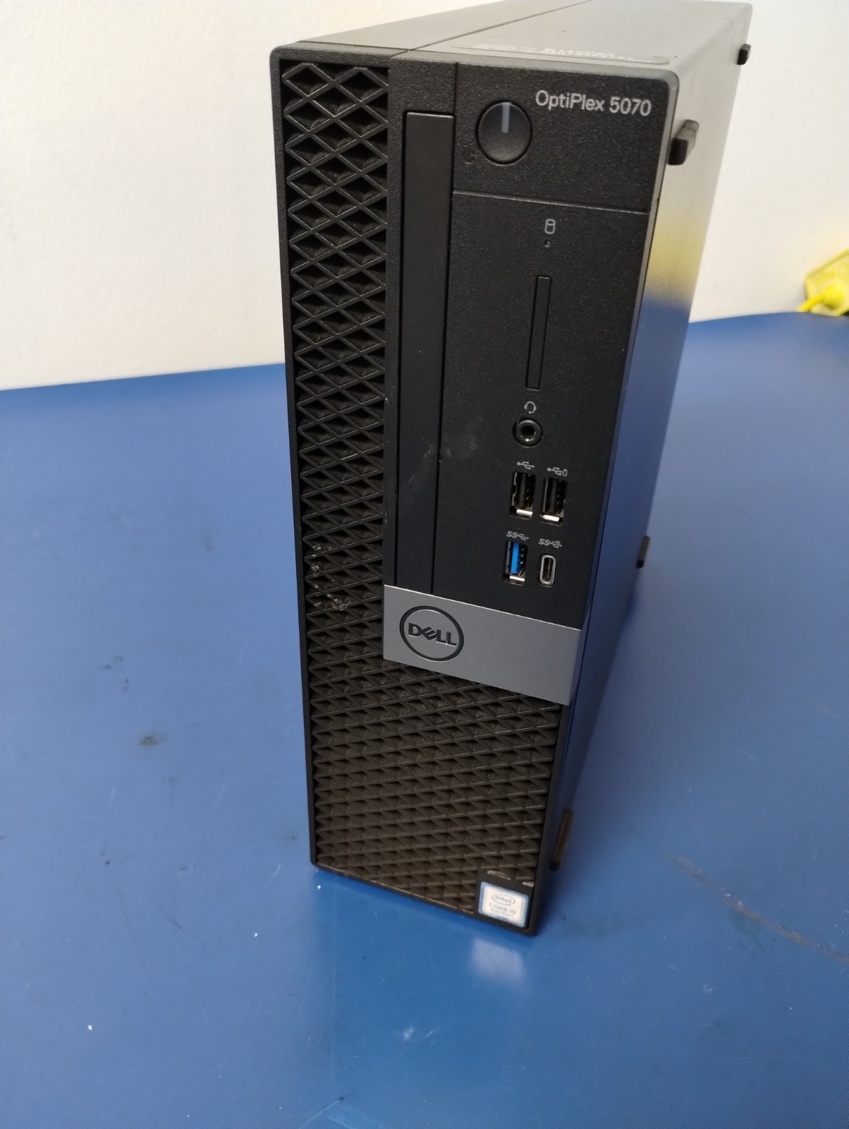 DELL OptiPlex 5070 i5-9500 3.00 GHz16 GB RAM 256 GB M.2 Intel(R) UHD Graphics