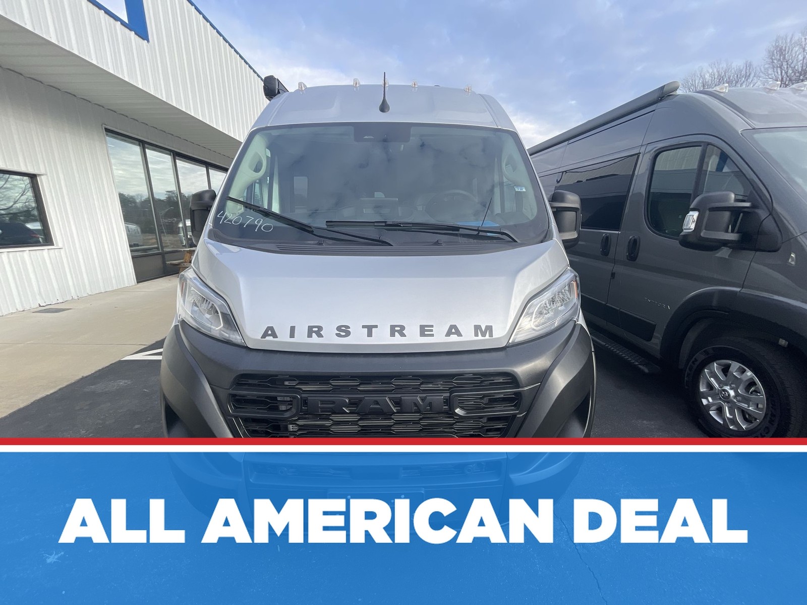 2026 Airstream Rangeline Rangeline