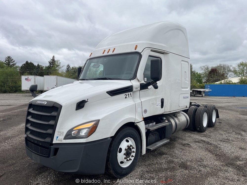 2024 Freightliner Cascadia T/A Sleeper Semi Truck Tractor Detroit A/T bidadoo
