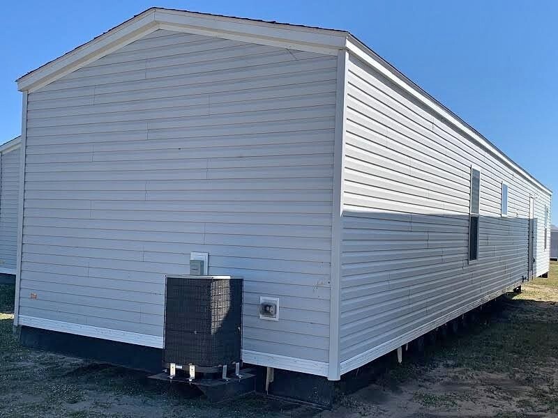 2022 3BR/2BA 14×66 Champion-Wind Zone 3-A/C- SHIP T0 SOUTHEAST STATES ONLY!