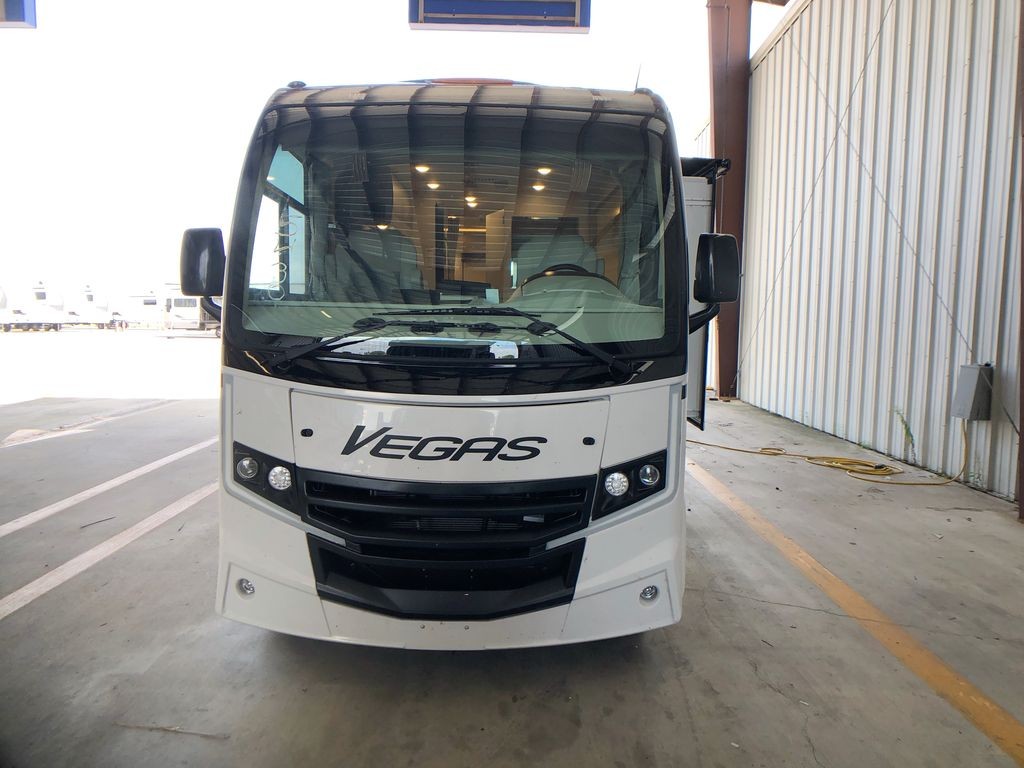 2027 Thor Motor Coach Vegas 26.199999999999999
