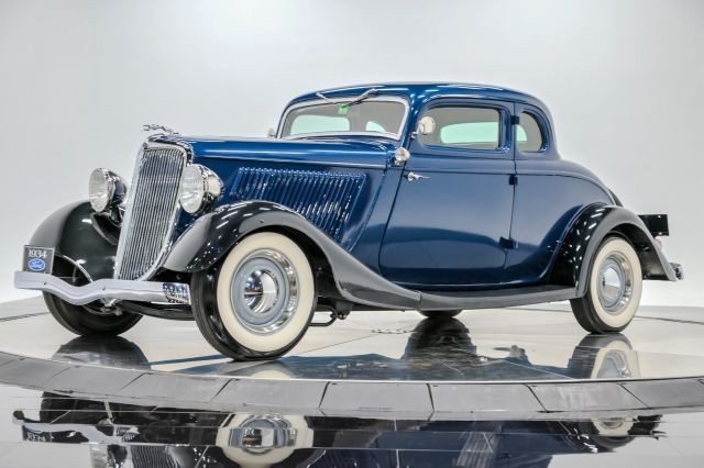 1934 Ford Model A 5 Window Coupe