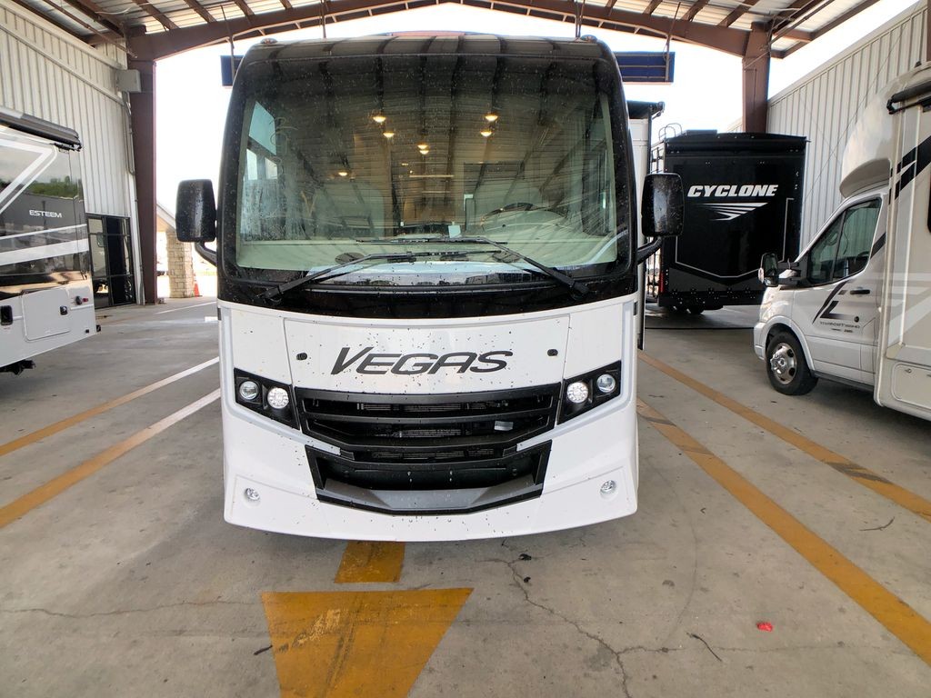 2027 Thor Motor Coach Vegas 26.199999999999999