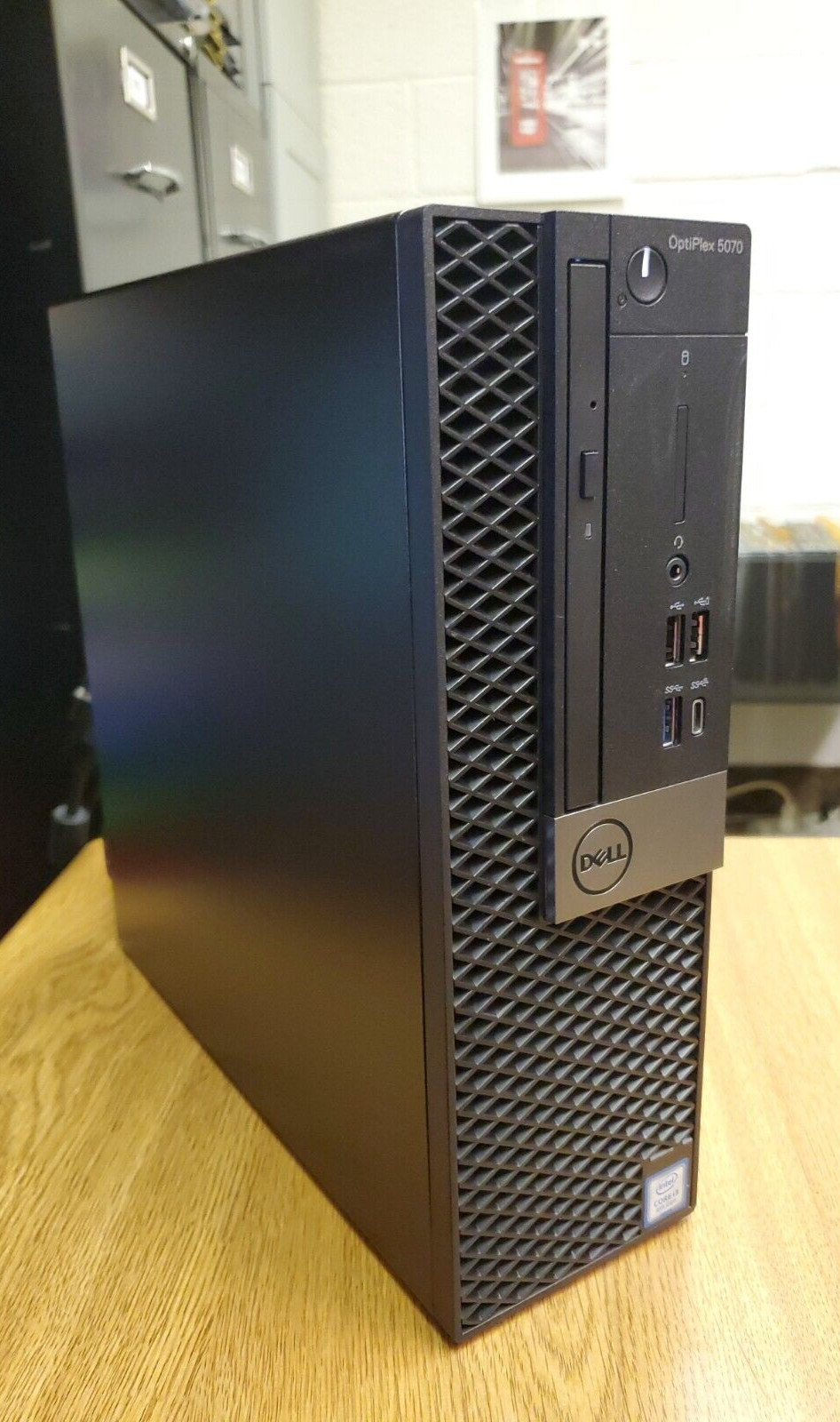 Dell OptiPlex 5070 SFF/ Intel Core i3-9100 CPU @ 3.60GHz / 16GB DDR4 / 256GB SSD