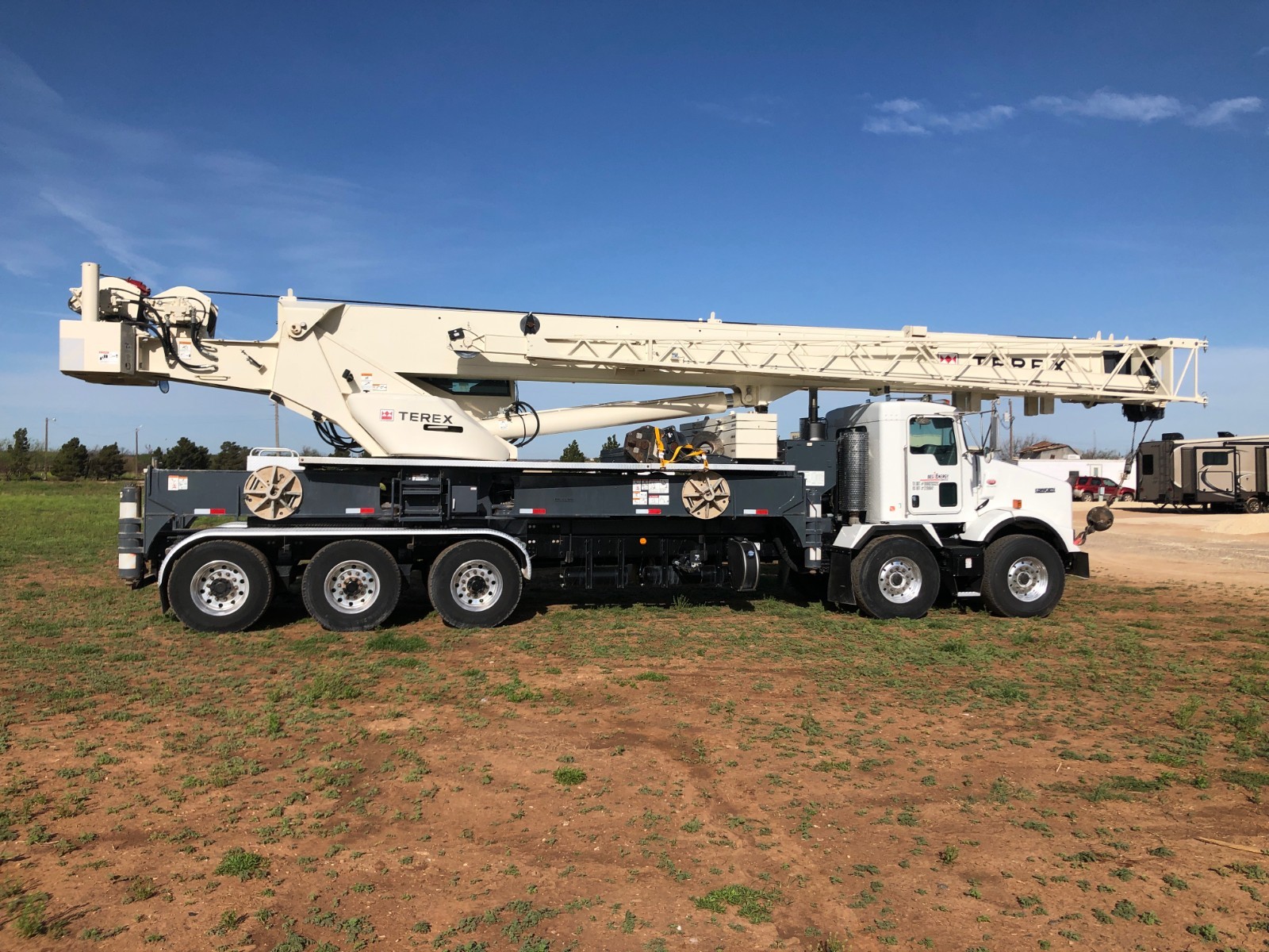 2015 Terex Crossover 8000 80-Ton Crane Truck Mounted Kenworth T800