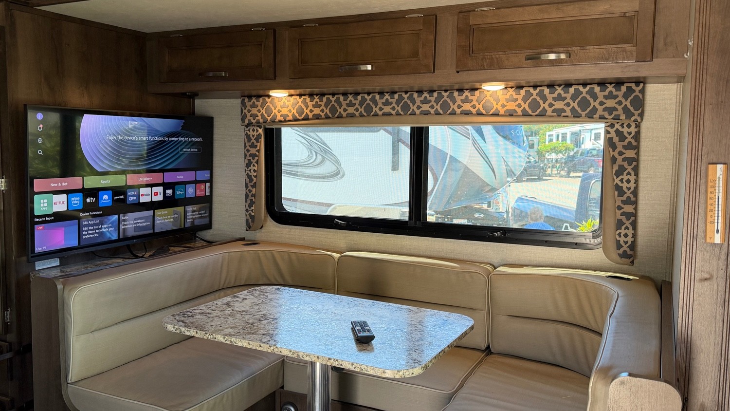 2020 Jayco Redhawk 24B 26′ Class C Motorhome
