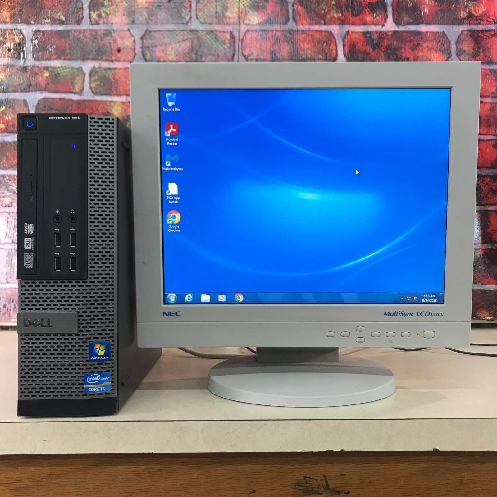 Dell OptiPlex 990 SFF i5-2200 3.30GHz 5GB RAM 500GB HDD (Windows 7 Pro 32-Bit)