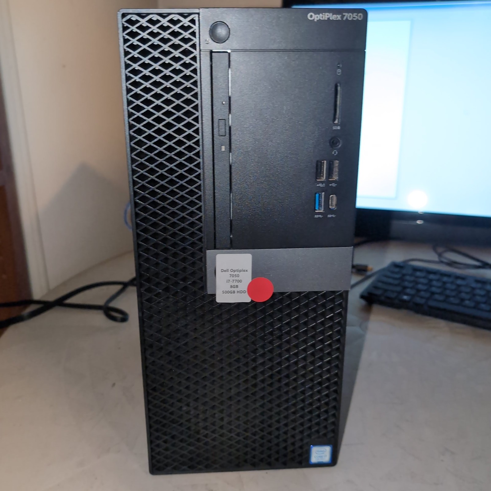 Dell OptiPlex 7050 Tower Intel Core i7-7700 3.6 GHz 8GB RAM 500 GB HDD, No OS