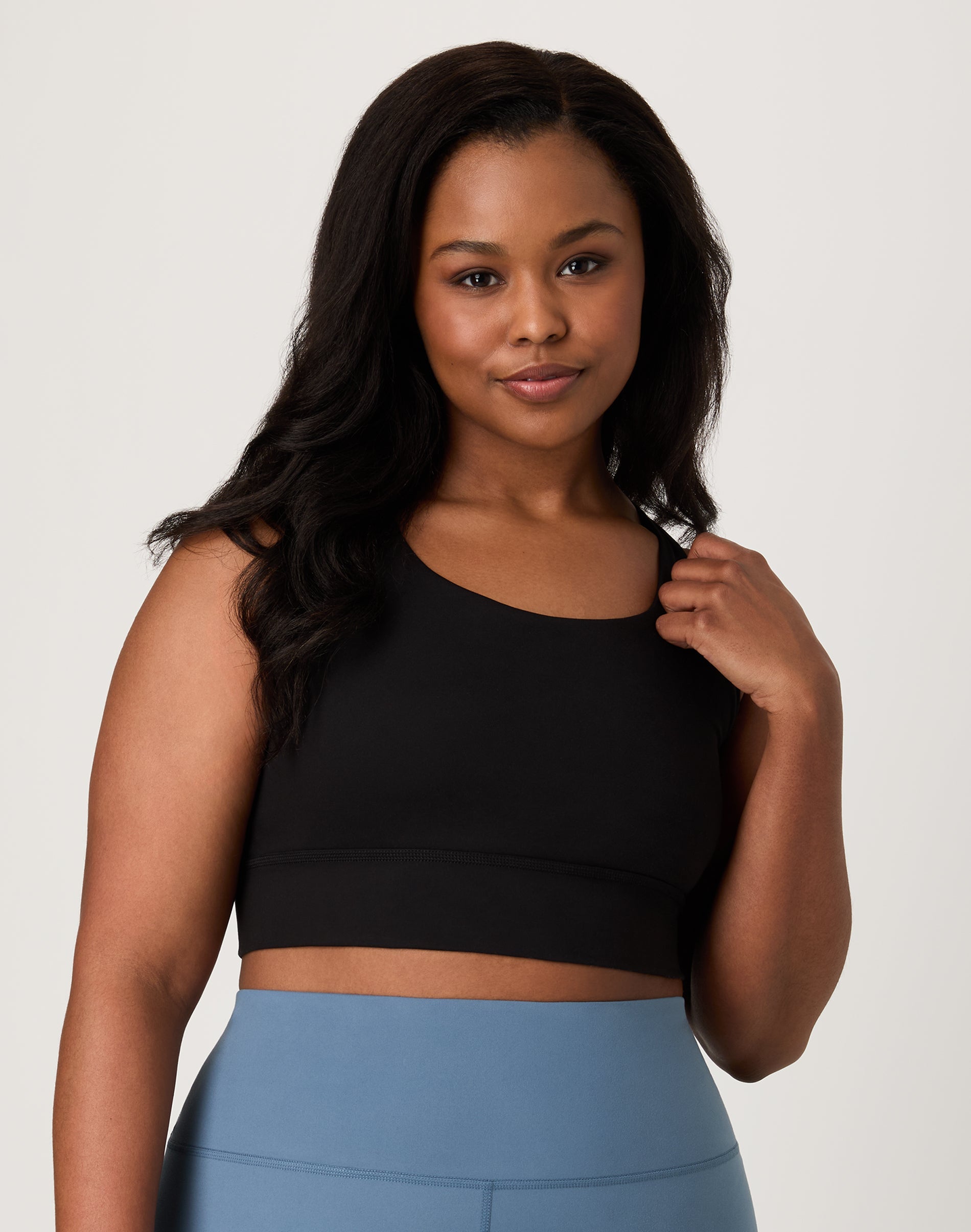 Hanes Moves Women’s Crop Sports Bra, Racerback Black XL