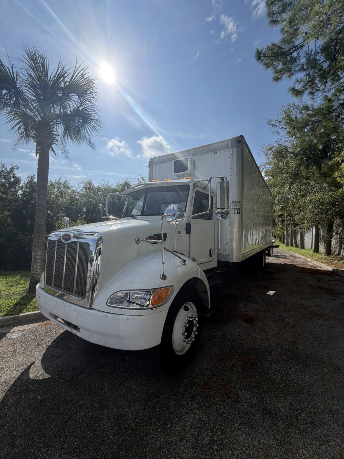 2012 Peterbilt 365 Straight Truck Day Cab Semi Paccar Diesel Tag Axle bidadoo