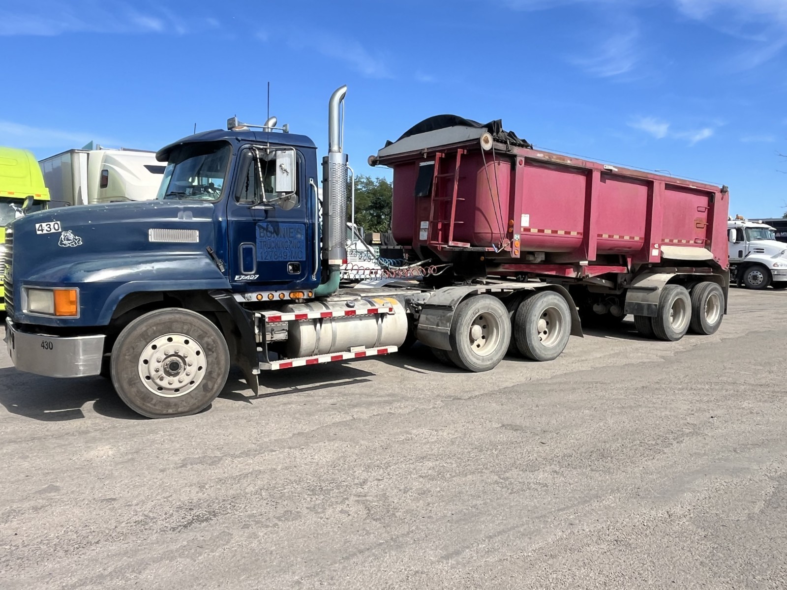 1996 Mack CH613