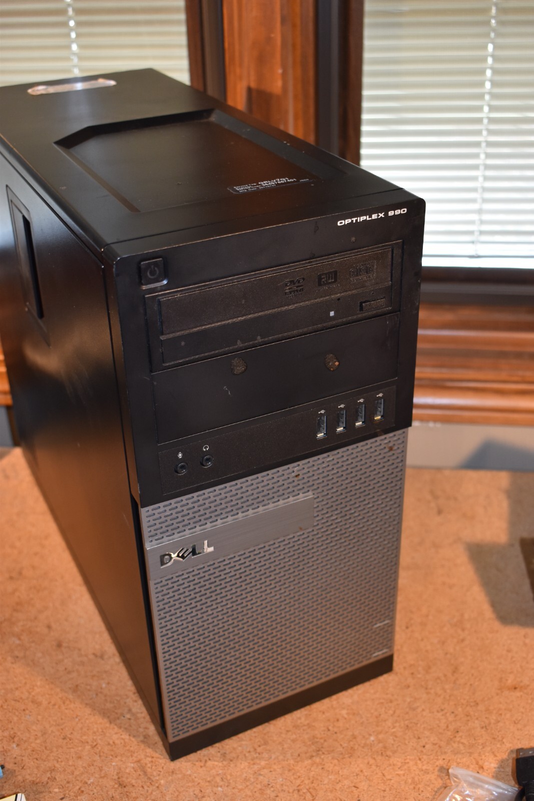 Dell Optiplex Desktop Quad Core i5-2400 3.1GHz 4GB RAM 500GB HDD Windows XP Pro